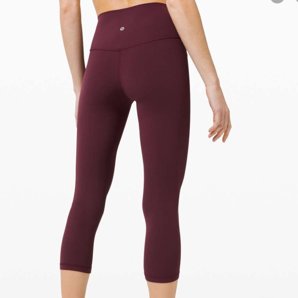 Lululemon size 6 Align Leggings Crop (19in)